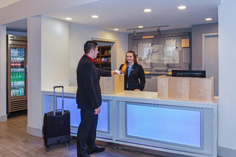 Sleep Inn & Suites Tempe ASU Campus - photo 11