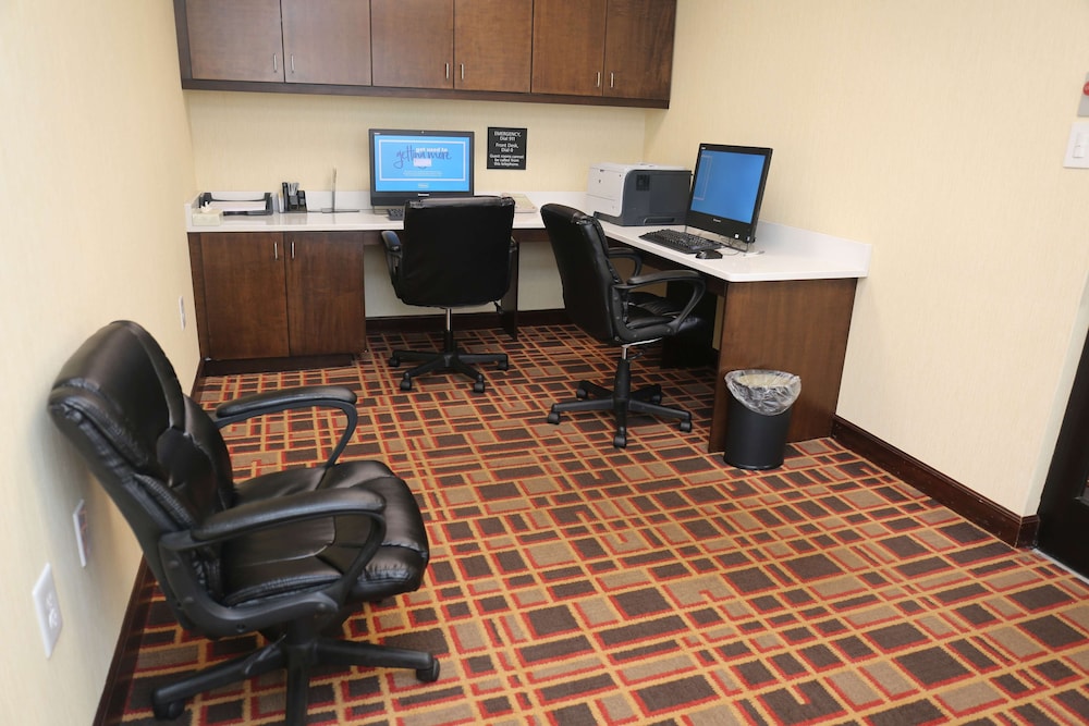 Hampton Inn Sumter - photo 35