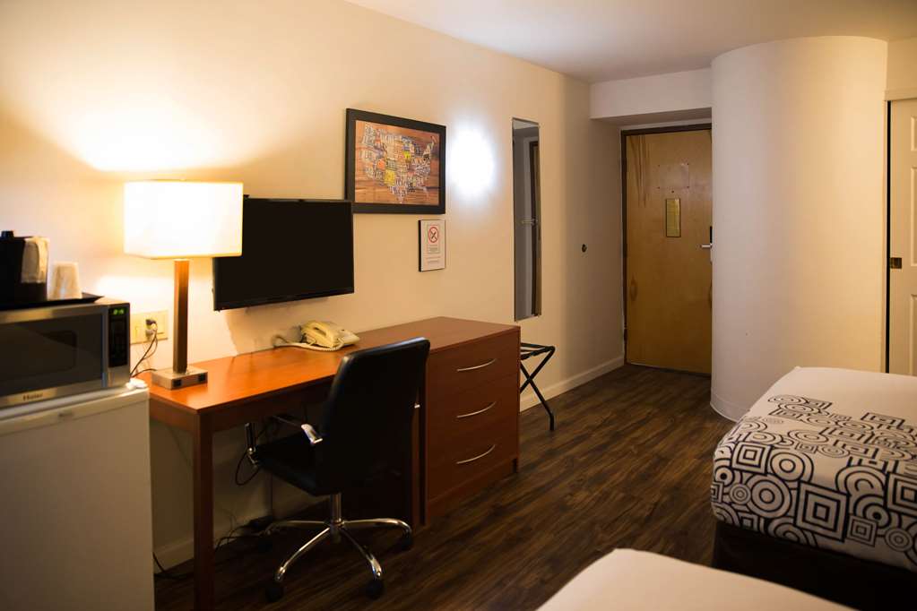 Econo Lodge Harrisburg Hershey North - photo 9