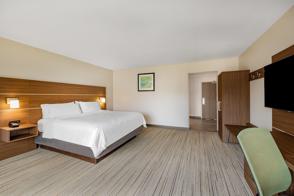 Holiday Inn Express & Suites Lincoln Downtown by IHG - photo 9
