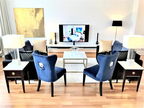 Luxury Suites & Apartments MONDRIAN Market Square II — 4-Star Luxury Hotel in Warsaw, Poland