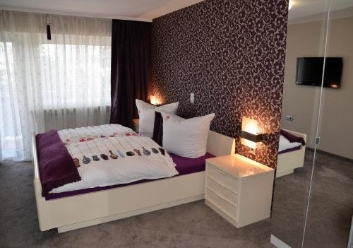 Hotel Pension Waldbaude — Warmensteinach — photo 3
