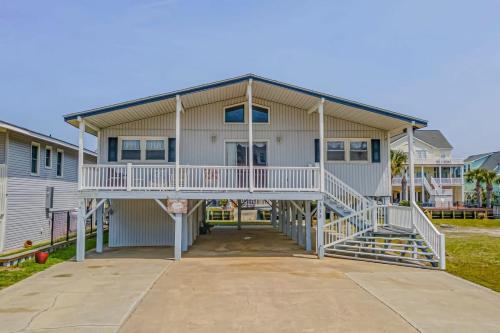 Family Loafers Lodge Channel Home — 4-Star Luxury Hotel in Myrtle Beach, United States