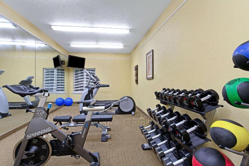 La Quinta Inn & Suites by Wyndham Mobile Tillman's Corner - photo 45