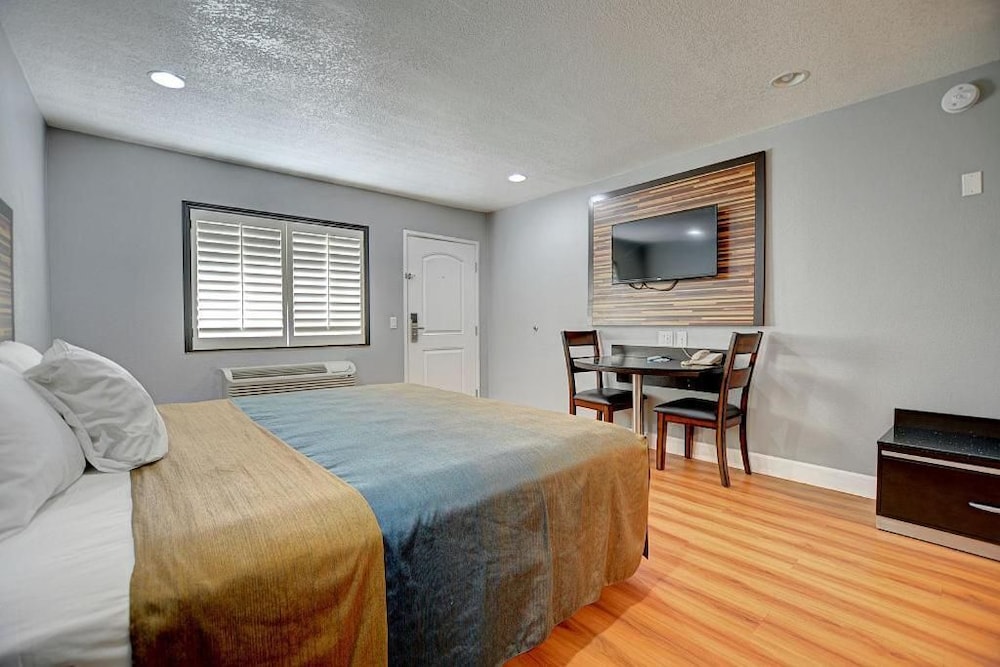 Welcome Inn San Bernardino Colton - photo 6