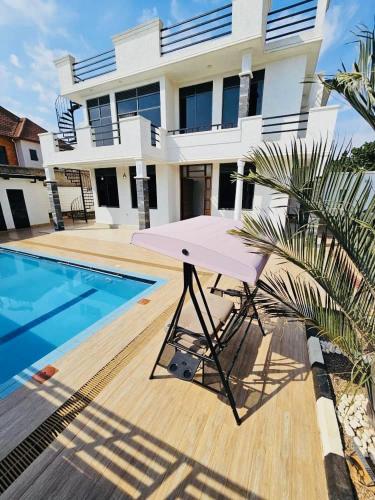 Kigali Family Home — 4-Star Luxury Hotel in Kigali, Rwanda