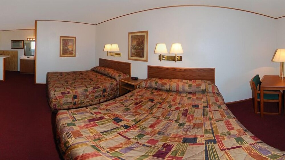 Econo Lodge Wall - photo 10