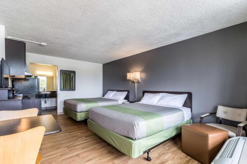 Concorde Inn Suites Pekin - photo 8