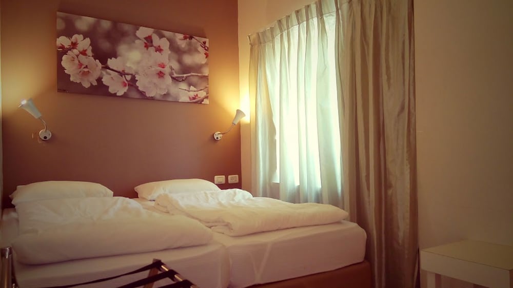 Kibbutz Tiratzvi Country Lodging — Bet She'an — photo 2
