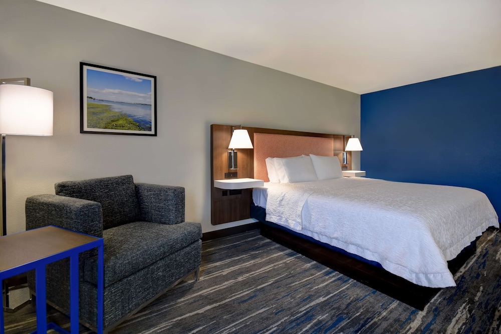 Hampton Inn Potomac Mills Woodbridge - photo 7