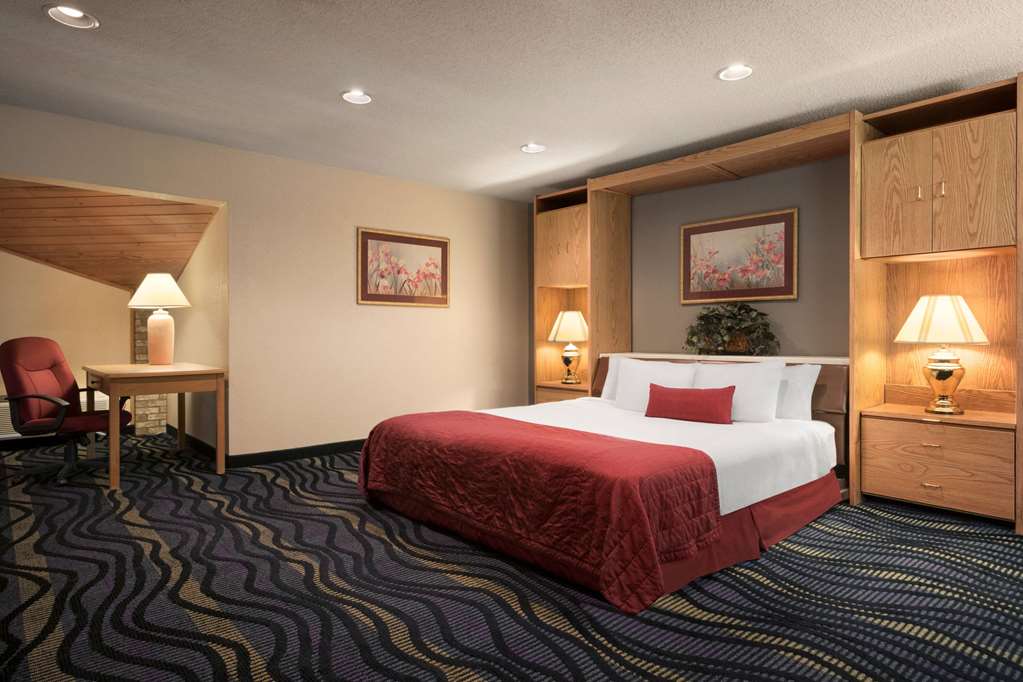 Baymont by Wyndham Logan - photo 14