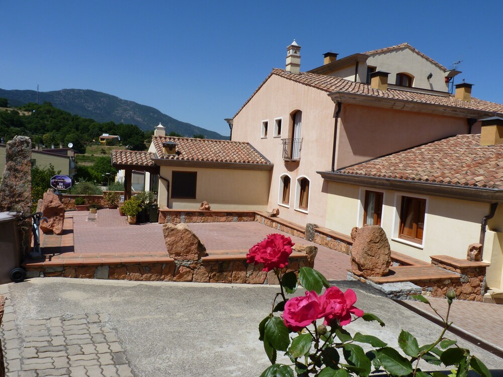 Hotel Marie Claire — Lanusei