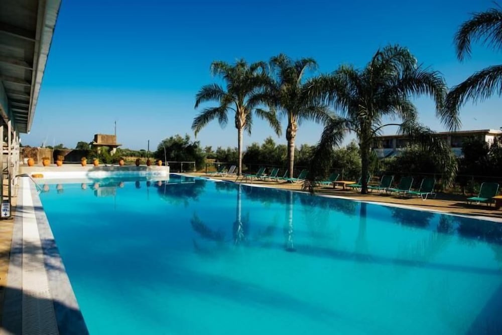 Zoe Seaside Resort in Pylos, Greece