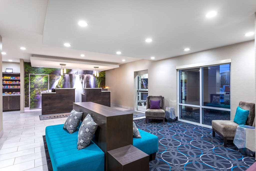 La Quinta Inn & Suites by Wyndham Hopkinsville - photo 6