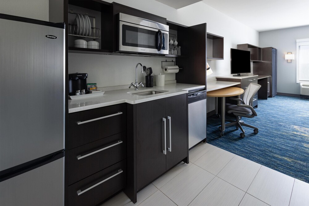 Home2 Suites by Hilton Greenville Downtown - photo 9