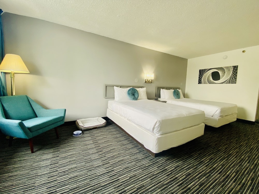 Glendale Express Hotel Los Angeles - photo 14