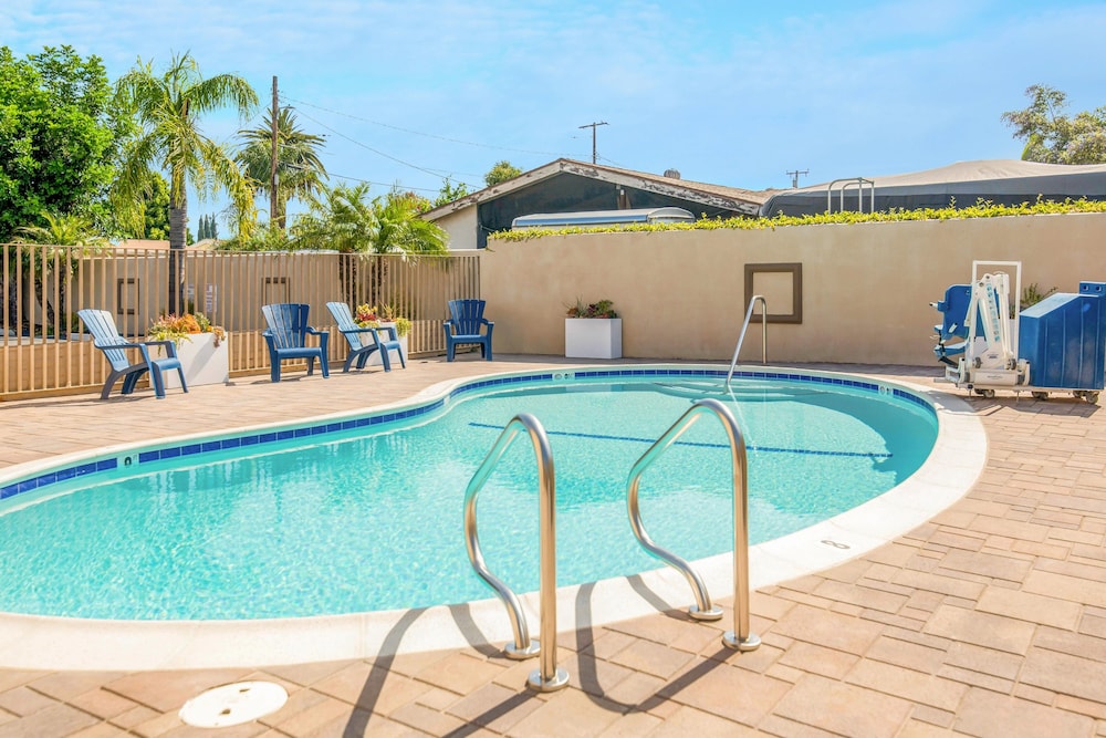 Hotel 414 Anaheim - photo 78