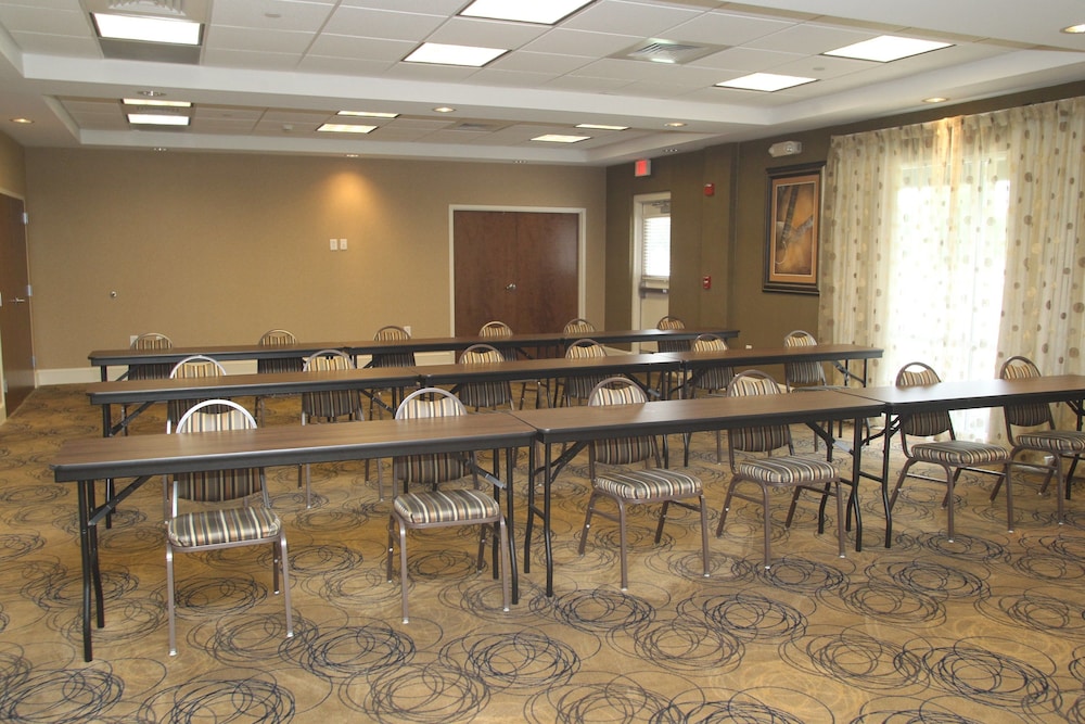 Holiday Inn Express Pembroke by IHG - photo 58