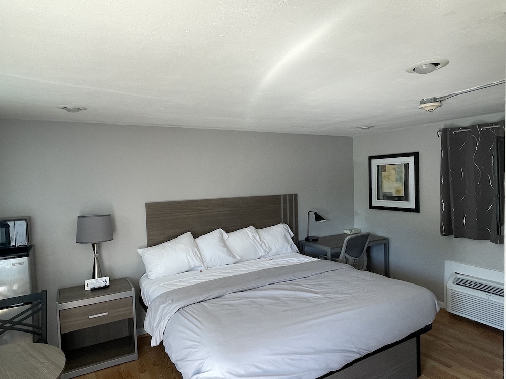 Aquastar Inn - photo 12