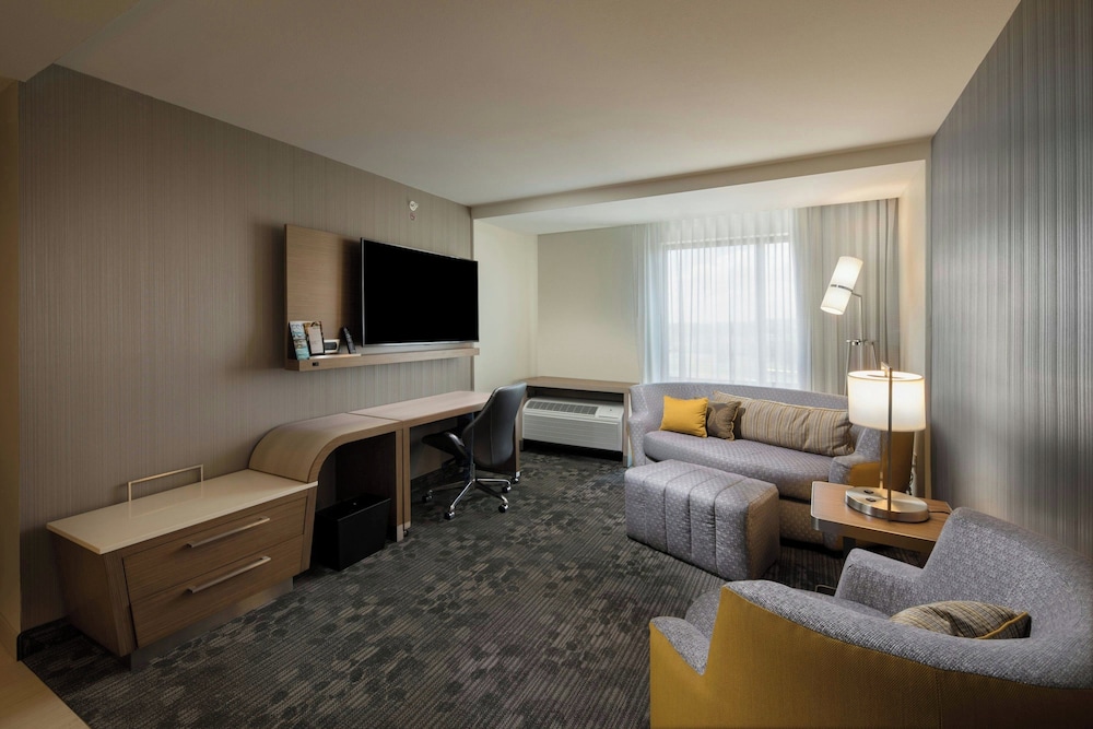 Courtyard by Marriott Russellville - photo 7