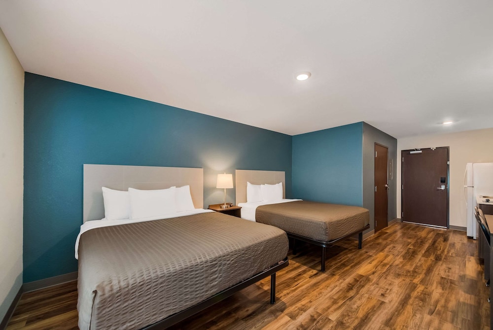 WoodSpring Suites Inverness - photo 9
