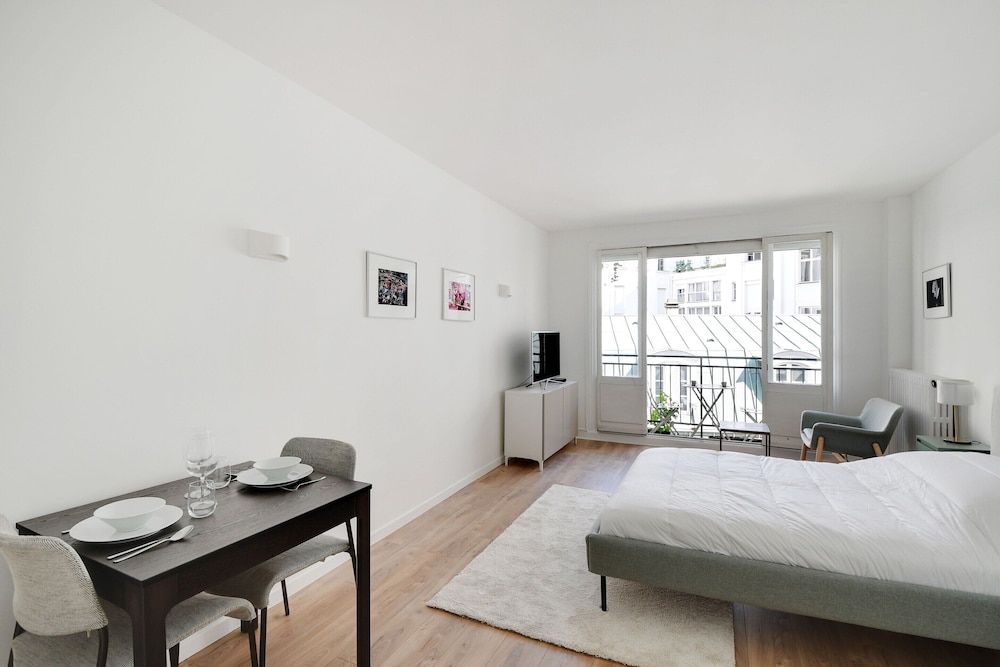 Studio 2p Avenue Foch — 4-Star Luxury Hotel in Paris, France