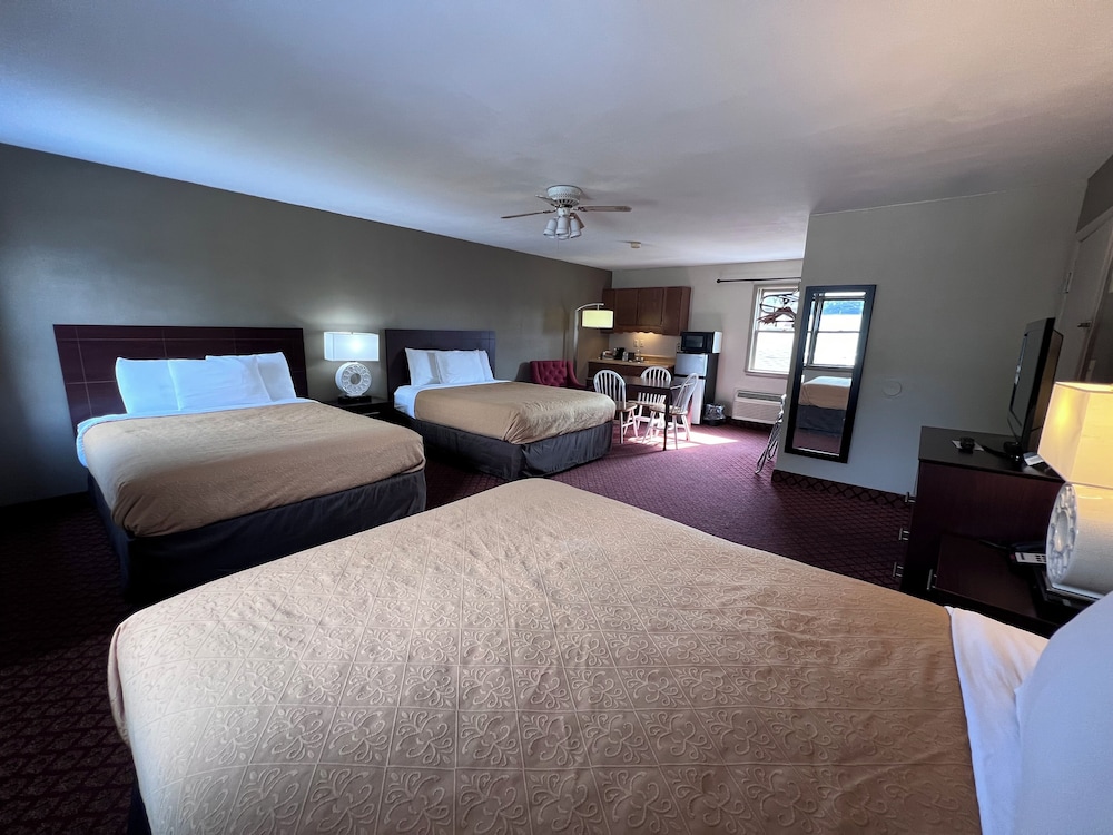 Rodeway Inn & Suites Hershey Chocolate Avenue - photo 10