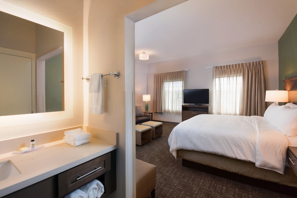 Staybridge Suites Wisconsin Dells Lake Delton by IHG - photo 7