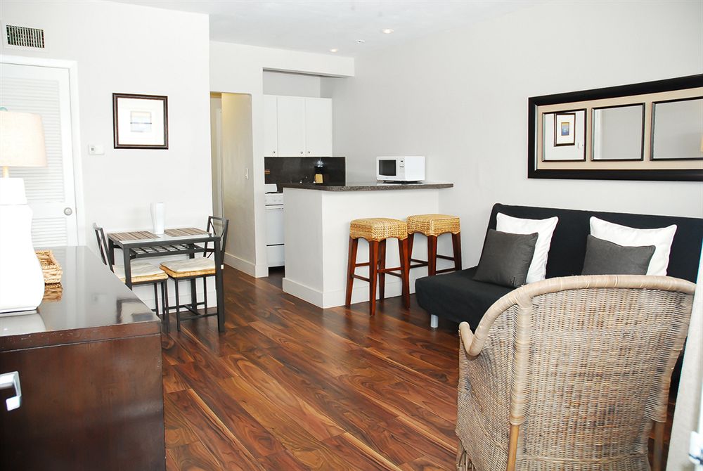 Hotel18 - photo 19