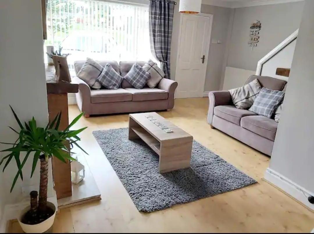 Croeso; Cosy and ideally located for mountains and beaches — hotel in Deganwy