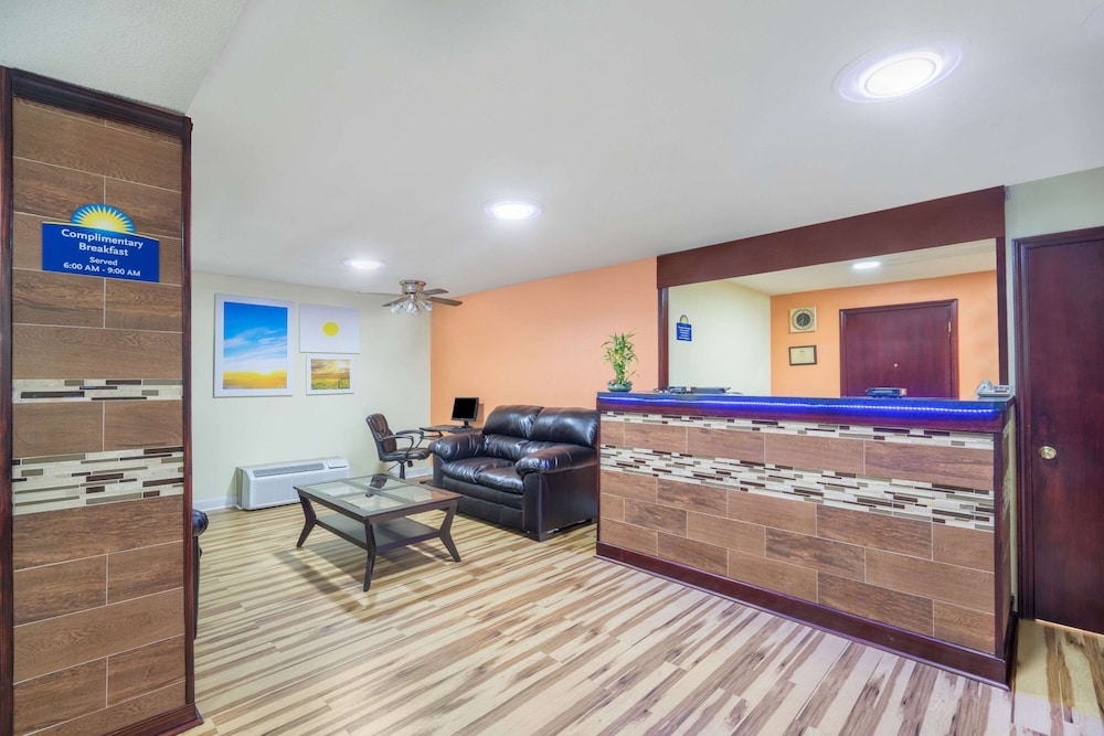 Days Inn by Wyndham Statesville - photo 2