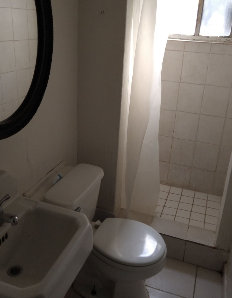 EL Amigo Motel - photo 21