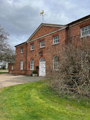 The Mulberry Apartment at Langford Hall — 4-Star Luxury Hotel in Newark On Trent, United Kingdom