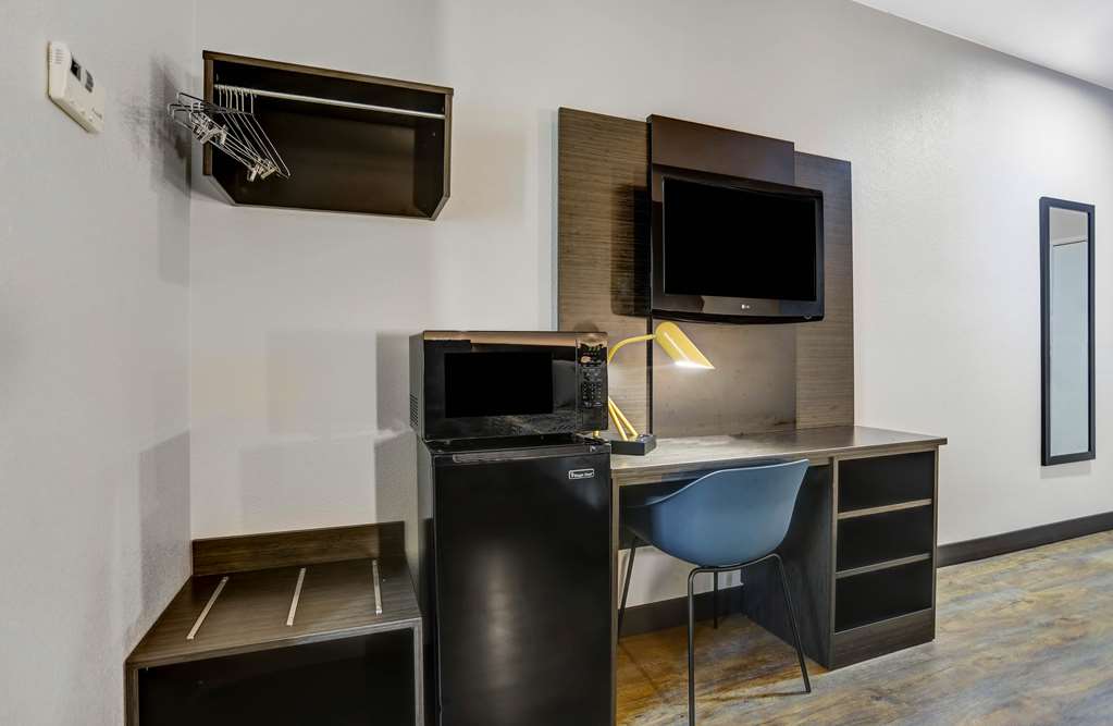 Motel 6 Weatherford TX - photo 8