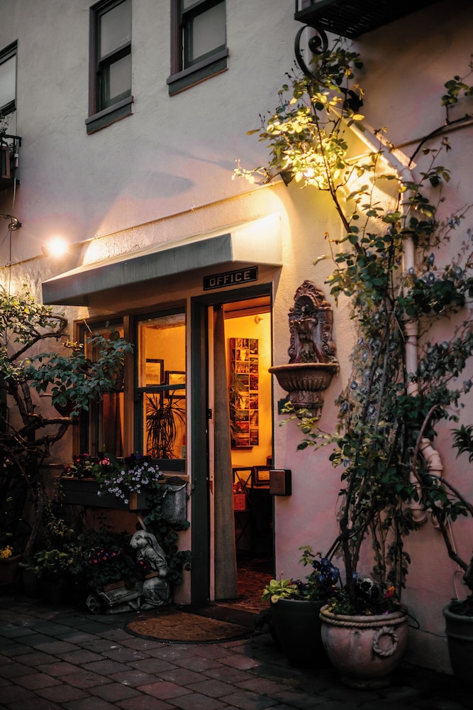 Marina Motel - photo 2