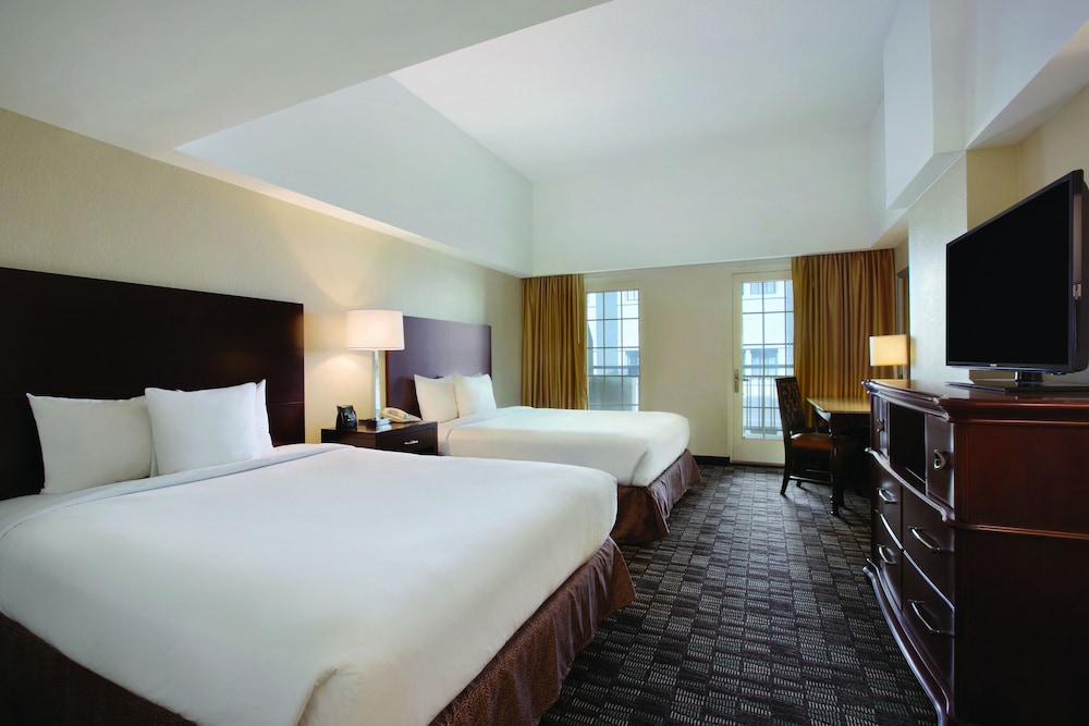 Embassy Suites by Hilton New Orleans - photo 7