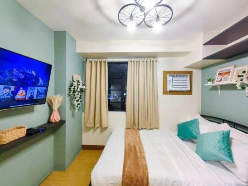 1BR Condotel Ridgewood Towers Taguig City #RW06 — 4-Star Luxury Hotel in Manila, Philippines