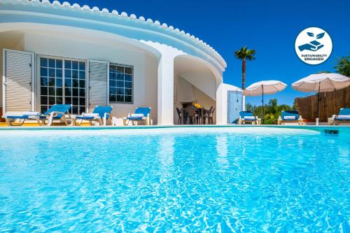 Villa Menorca by Algarve Vacation — 4-Star Luxury Hotel in Armacao De Pera, Portugal