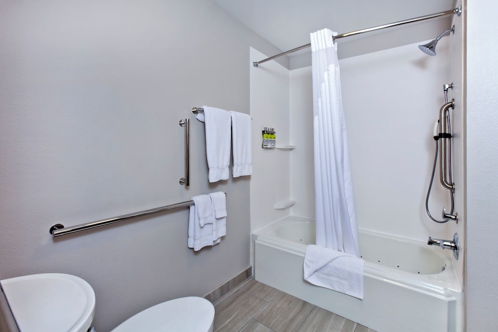 Holiday Inn Express and Suites Green River - photo 30