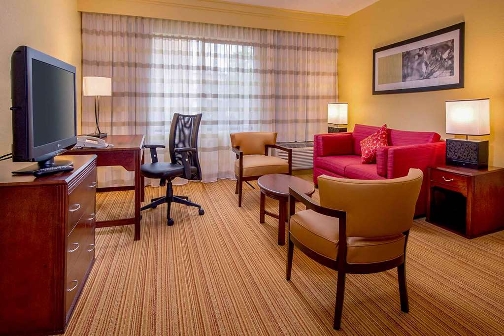 Sonesta Select Durham Research Triangle Park - photo 10