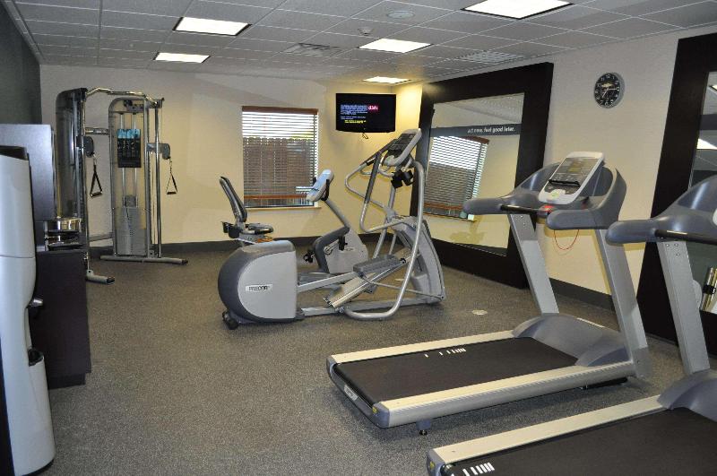 Hampton Inn Pleasanton - photo 31