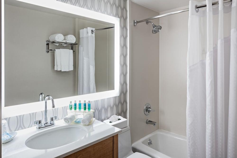 Holiday Inn Express New York Brooklyn - photo 22