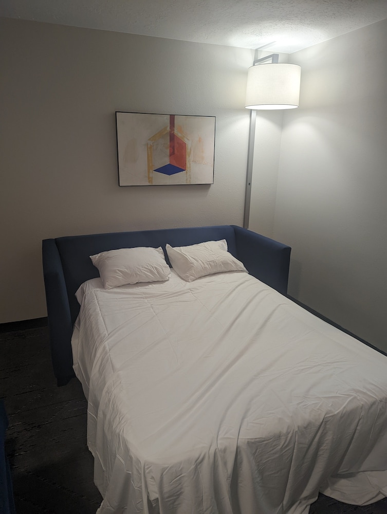 Holiday Inn Express & Suites Salt Lake City N Bountiful - photo 8