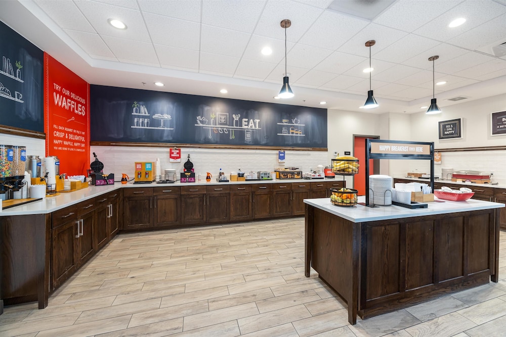 Hampton Inn & Suites Logan - photo 53