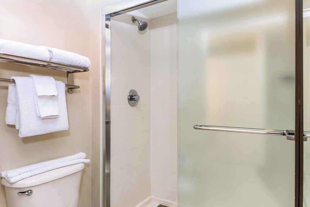 SpringHill Suites by Marriott Miami Airport South Blue Lagoon Area - photo 17