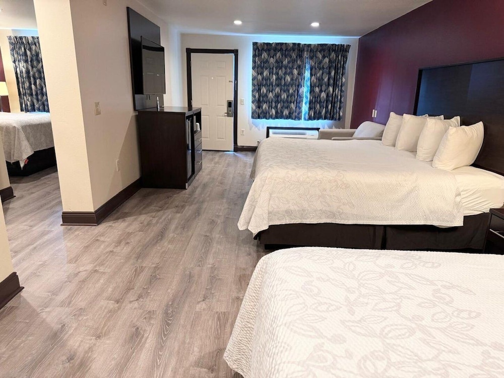 Red Roof Inn Plus Hammond - photo 28