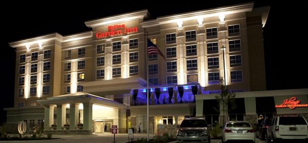 Hilton Garden Inn Olathe - photo 35