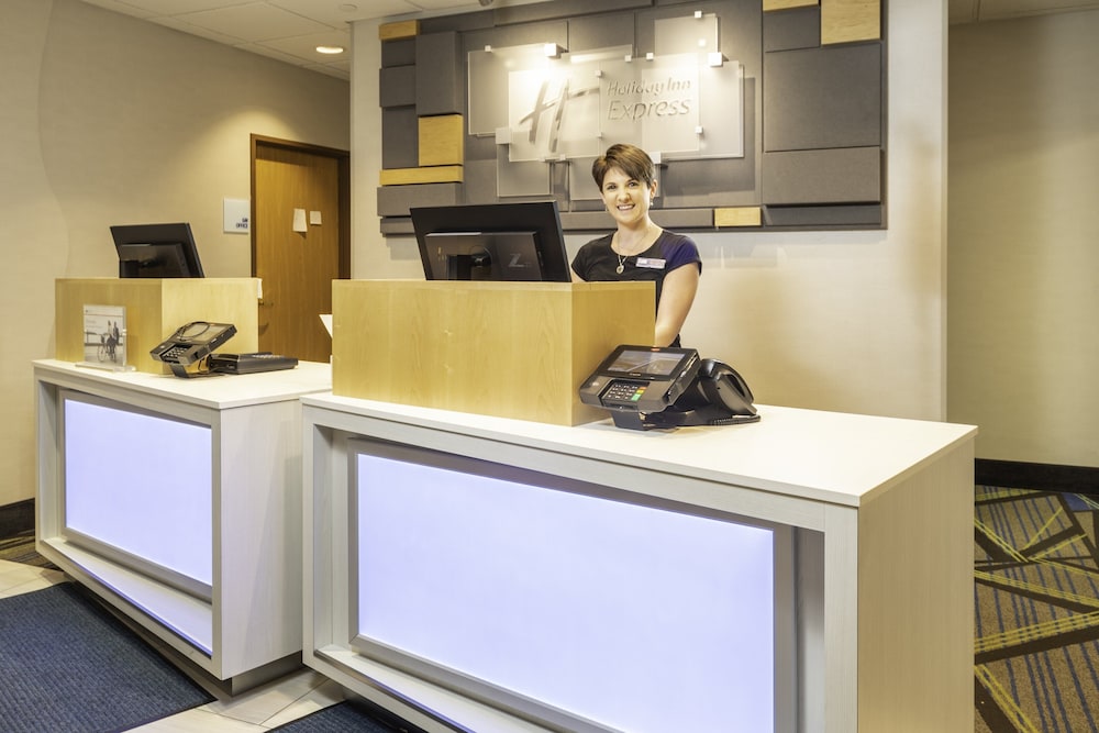 Holiday Inn Express Rochelle by IHG - photo 50