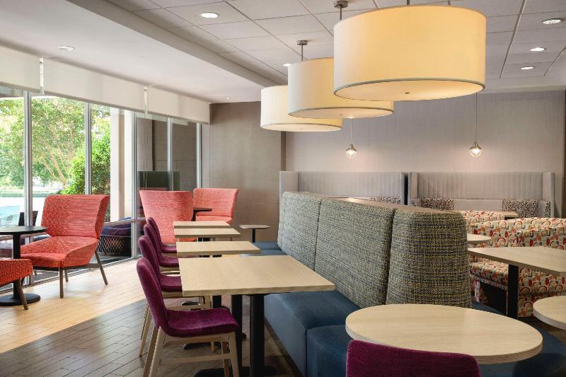 Home2 Suites by Hilton Oxford - photo 18