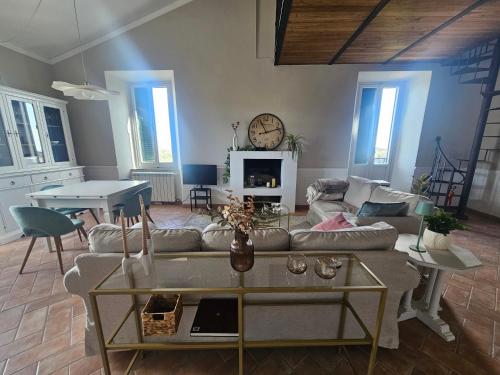 Suites Palazzo Ianni — 4-Star Luxury Hotel in Vallerano, Italy